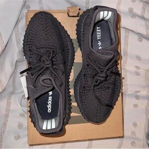 Adidas Yeezy Boost 350 V2